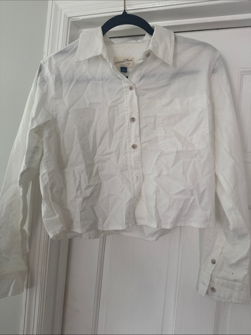 Cropped Universal Thread White Button Down XS